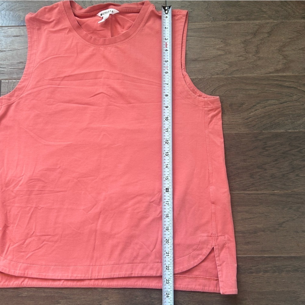 ATHLETA Tank Sleeveless. Medium. Excellent condition - Picture 6 of 6